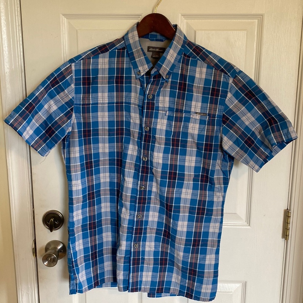 Eddie Bauer Classic Fit Short Sleeve Button-Up Shirt